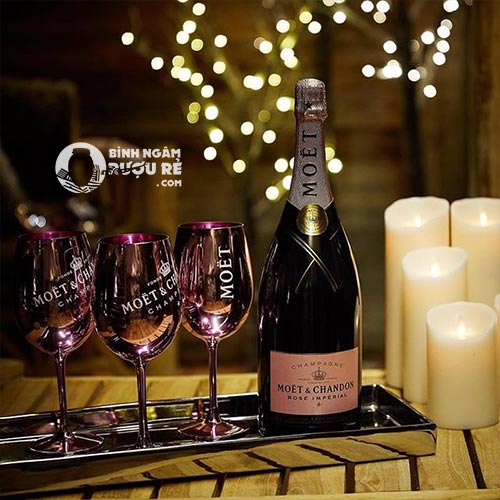 C&aacute;c loại rượu ngoại ưa chuộng trong bar, nh&agrave; h&agrave;ng cao cấp