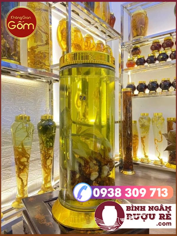 B&igrave;nh thủy tinh d&ugrave;ng để ng&acirc;m rượu nh&acirc;n s&acirc;m trang tr&iacute;
