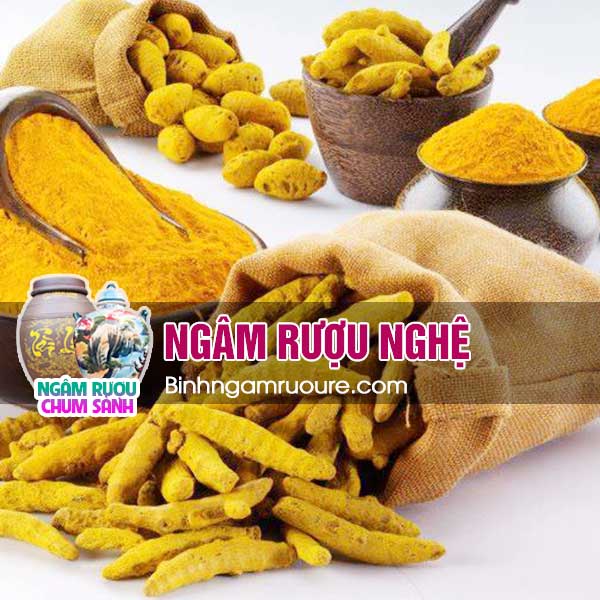 rượu ng&acirc;m bột nghệ - bột nghệ ng&acirc;m rượu c&oacute; c&ocirc;ng dụng g&igrave; - Ng&acirc;m rượu chum s&agrave;nh