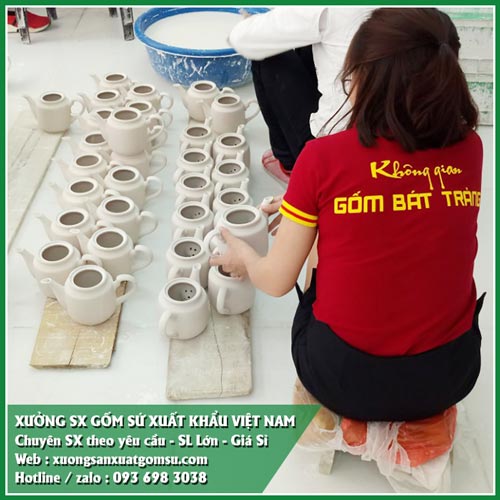 Chuyên ấm chén xuất nhật - ấm trà sứ cao cấp giá tốt Chuyên ấm chén xuất nhật - ấm trà sứ cao cấp giá tốt