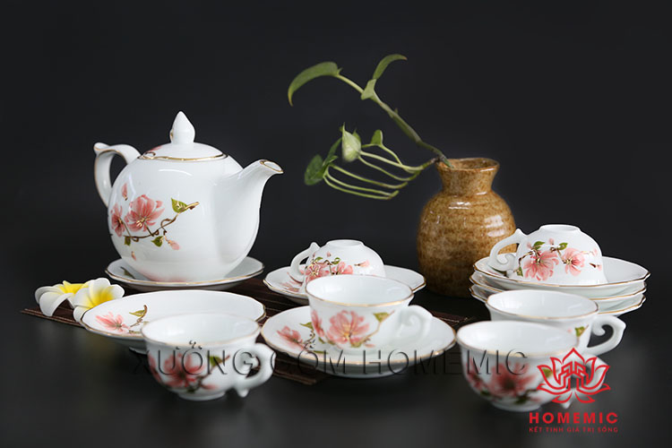 xuong-san-xuat-gom-su-theo-yeu-cau-tai-tan-binh